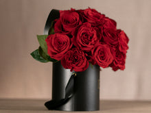 Load image into Gallery viewer, 2 DOZEN CLASSIC RED ROSES
